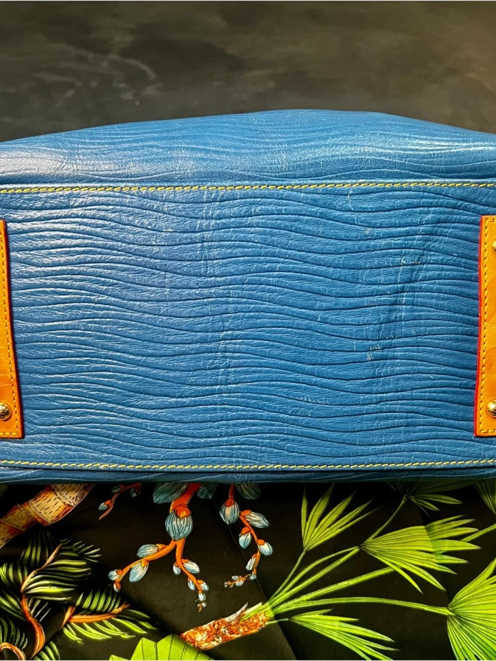 Dooney & Bourke Vachetta Leather Wave Embossed Blue Work‎ Travel School Tote Bag